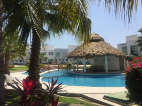 Casa en Coto Privado con Alberca